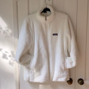 L PATAGONIA furry jacket in white